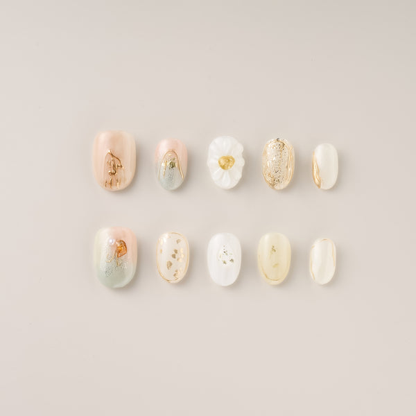 Golden Meadow Charm – Short, Oval