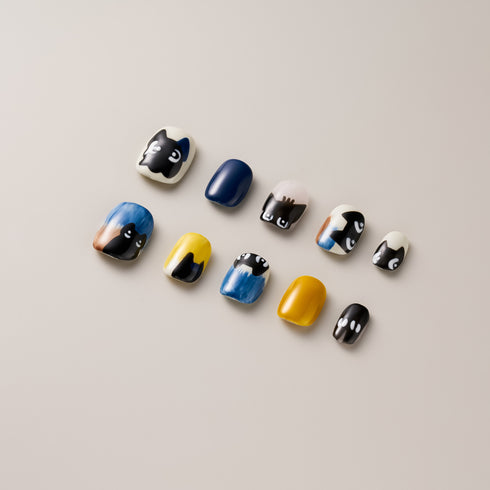 Midnight Kitty Peekaboo Nails – Short, Square