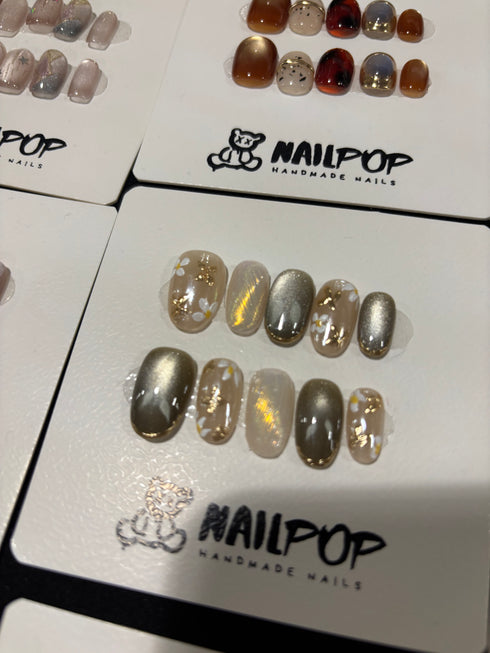 Silver and pearlescent ones with the small flowers